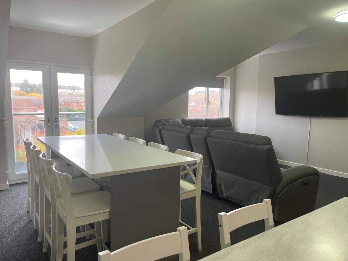 Mays Apartments - 102 Mill Street, Free Parking, 2 Minute Walk To Baltic Market And City Centre - Apartments Sleep 1-10 Guests ลิเวอร์พูล ภายนอก รูปภาพ