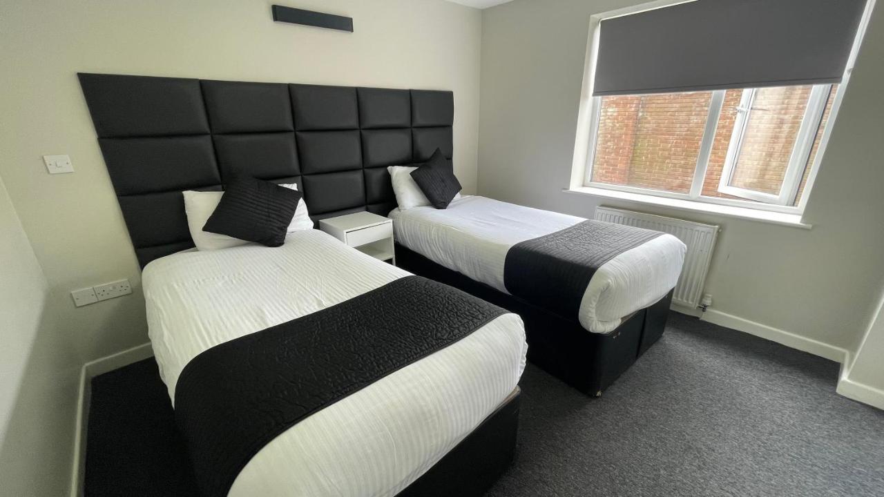 Mays Apartments - 102 Mill Street, Free Parking, 2 Minute Walk To Baltic Market And City Centre - Apartments Sleep 1-10 Guests ลิเวอร์พูล ภายนอก รูปภาพ