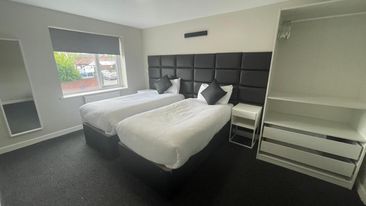 Mays Apartments - 102 Mill Street, Free Parking, 2 Minute Walk To Baltic Market And City Centre - Apartments Sleep 1-10 Guests ลิเวอร์พูล ภายนอก รูปภาพ